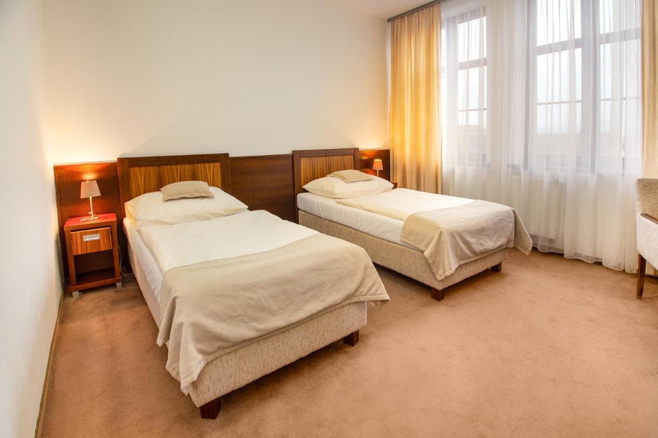 Hotel Academic Zvolen Bagian luar foto