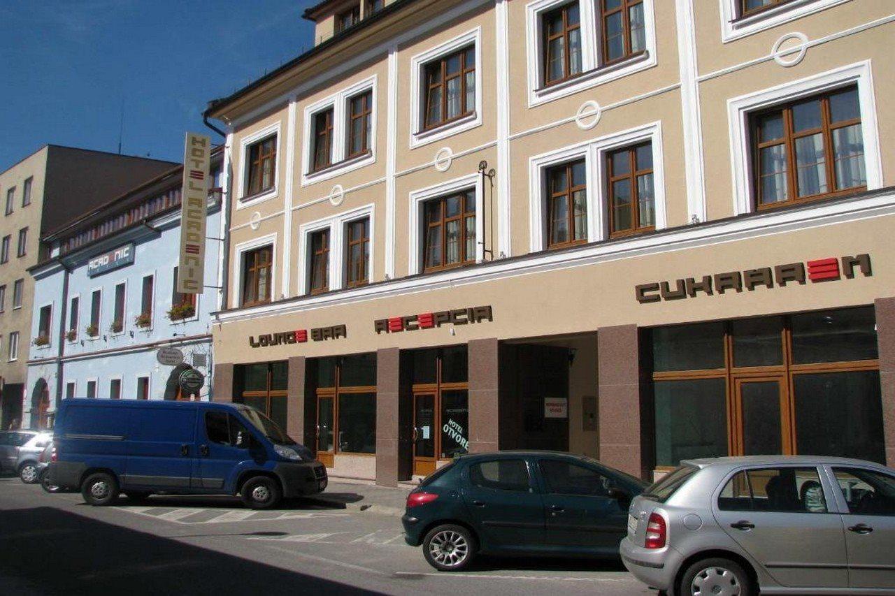 Hotel Academic Zvolen Bagian luar foto