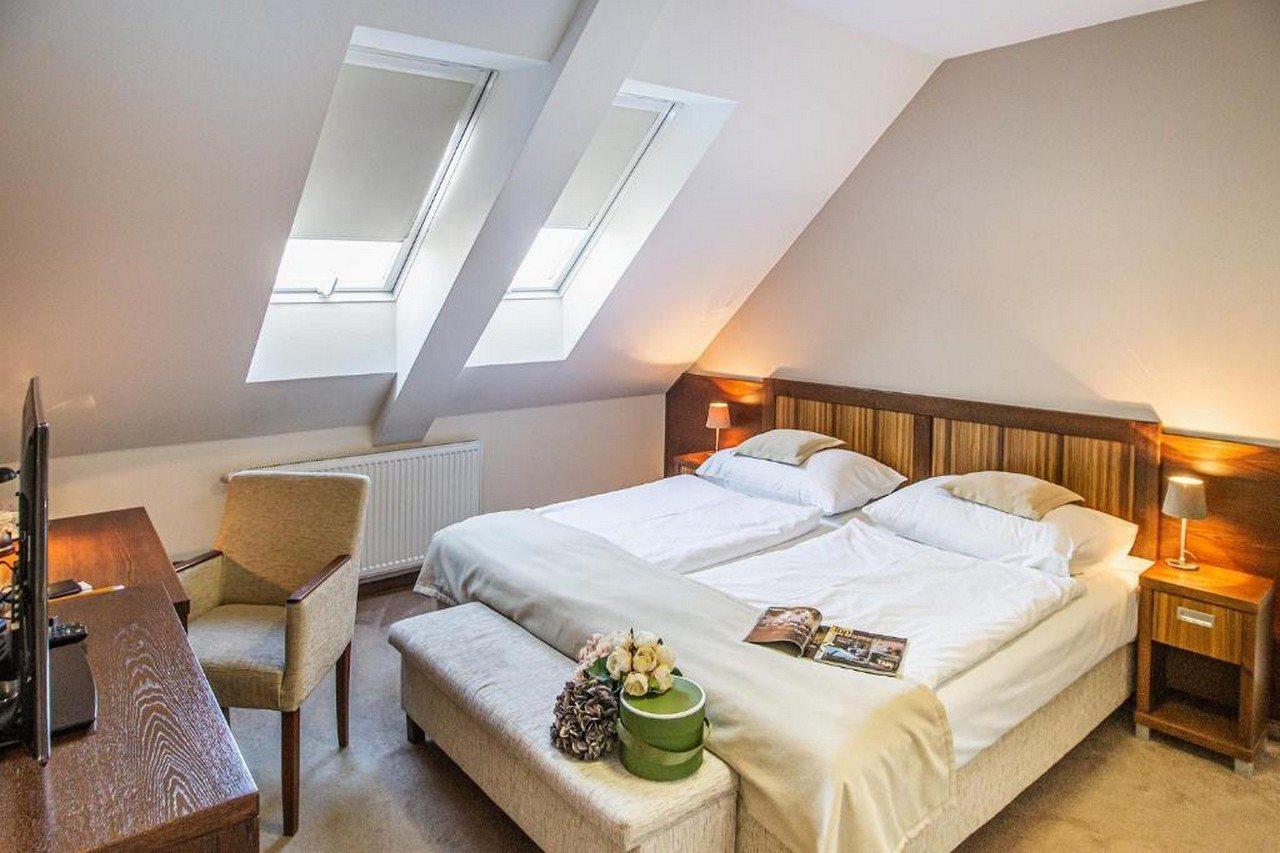 Hotel Academic Zvolen Bagian luar foto