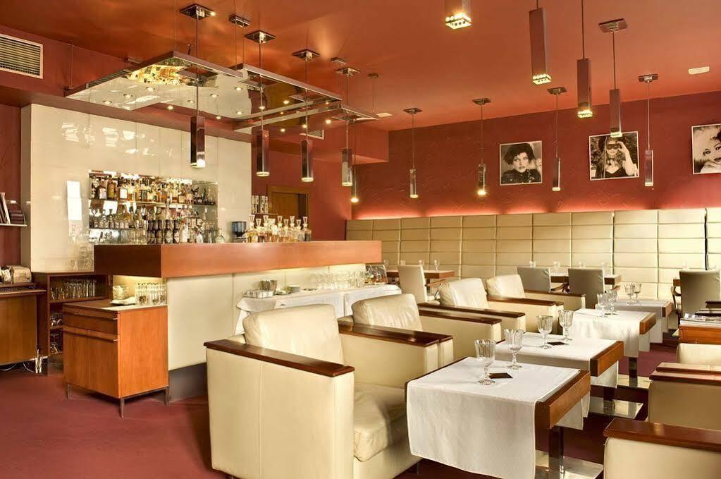Hotel Academic Zvolen Bagian luar foto